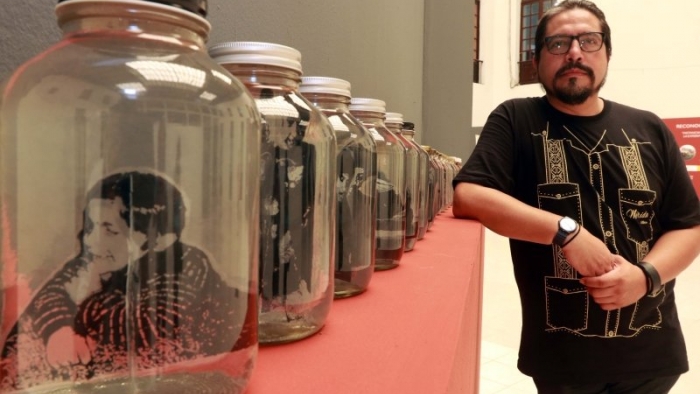 Víctor Mora y su gráfica líquida, en el Museo Macay