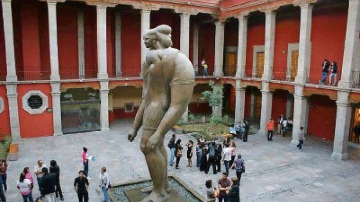 De Cuevas y gigantes