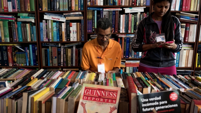 El libro, salvador. Es unidad básica de socialización de conocimiento.
