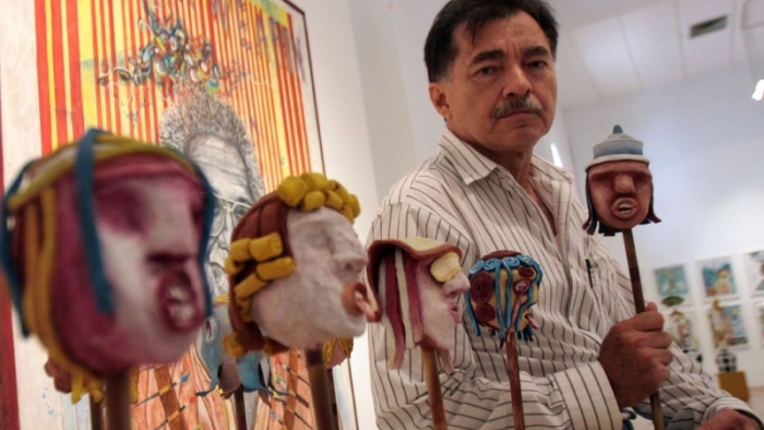 Por un mundo en paz: David Sierra da un giro artístico a los objetos bélicos