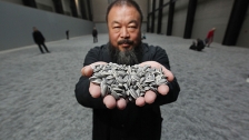 Noticia El arte de Ai Weiwei, más allá de la furia, el morbo y la represión 
